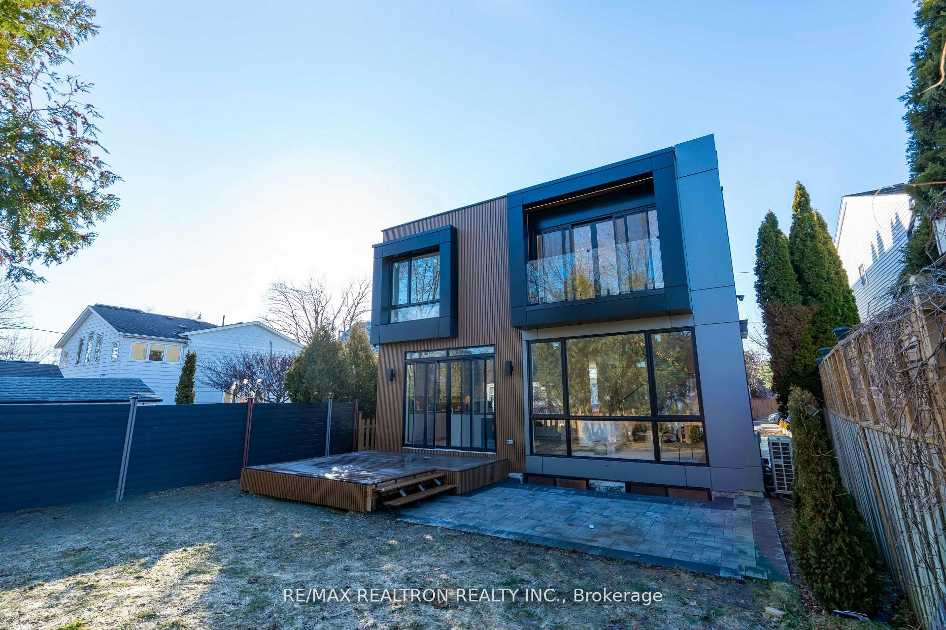 19 Topham Road, Toronto, ON, M4B 3K3 - 43