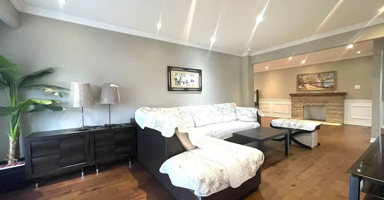 Upper-15 Orangewood Crescent, Toronto, ON, M1W 1C5 - 10
