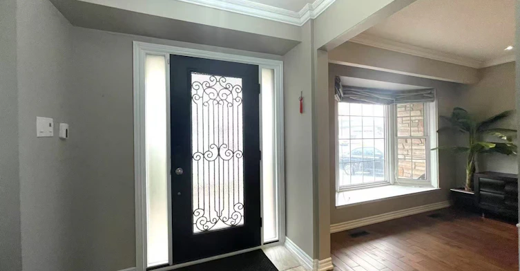 Upper-15 Orangewood Crescent, Toronto, ON, M1W 1C5 - 2