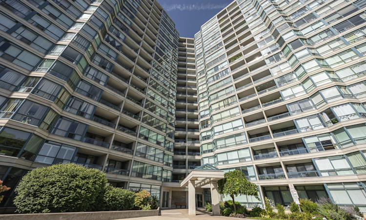 1109-4725 Sheppard Avenue E