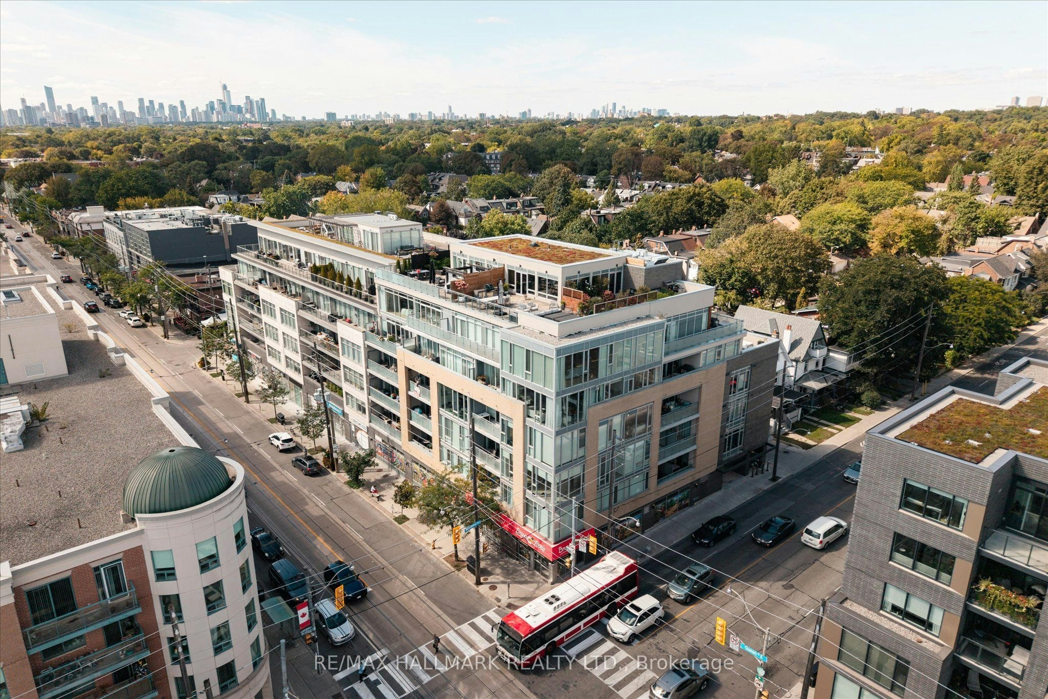 403-200 Woodbine Avenue, Toronto, ON, M4L 3P2