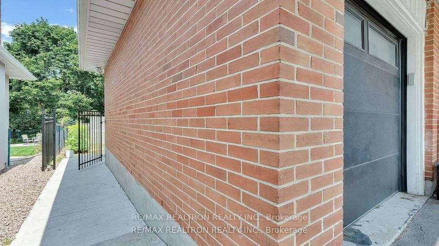 Bsmt-1282 Winter Avenue, Oshawa, ON, L1H 1T5 - 2