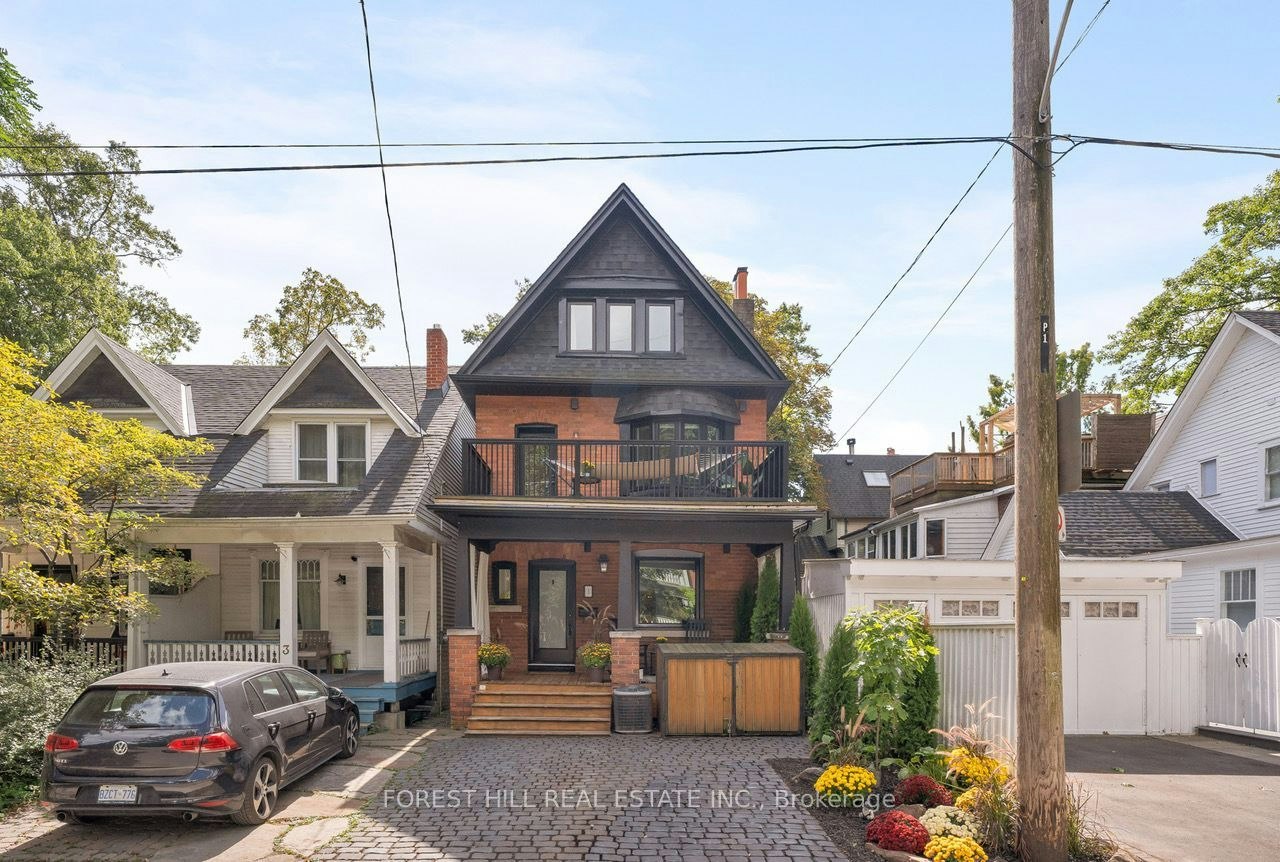 1 Balmy Avenue, Toronto, ON, M4E 1C7