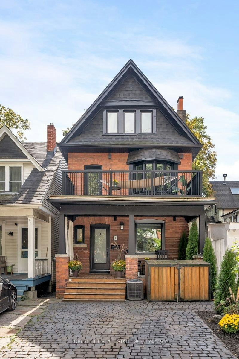 1 Balmy Avenue, Toronto, ON, M4E 1C7