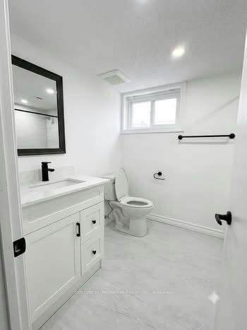 Main-240 Parkview Hill Crescent, Toronto, ON, M4B 1S3 - 22