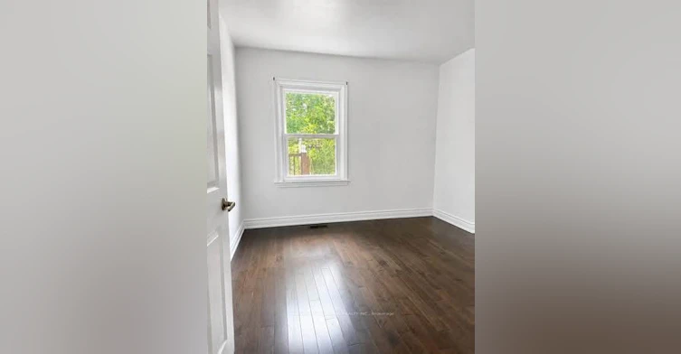 Main-240 Parkview Hill Crescent, Toronto, ON, M4B 1S3 - 10
