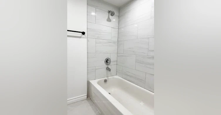 Main-240 Parkview Hill Crescent, Toronto, ON, M4B 1S3 - 23