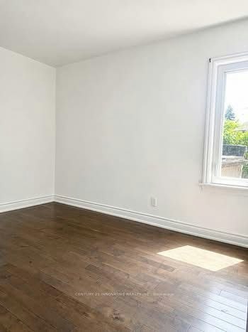 Main-240 Parkview Hill Crescent, Toronto, ON, M4B 1S3 - 12