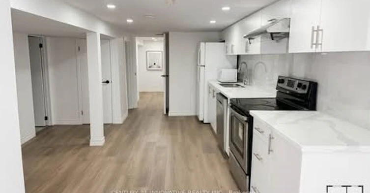 Main-240 Parkview Hill Crescent, Toronto, ON, M4B 1S3 - 21