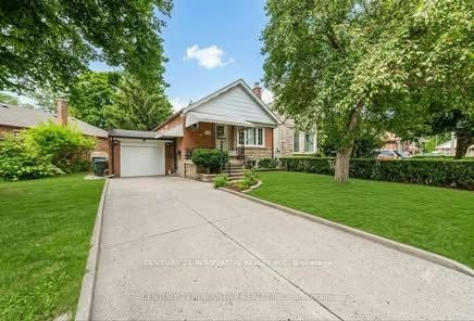 Main-240 Parkview Hill Crescent, Toronto, ON, M4B 1S3