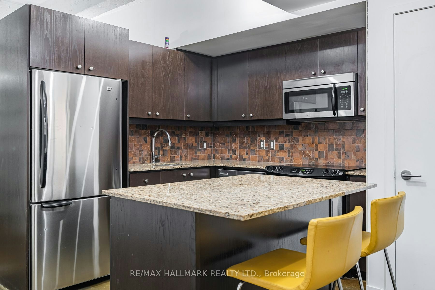 L06-201 Carlaw Avenue, Toronto, ON, M4M 2S3 - 5