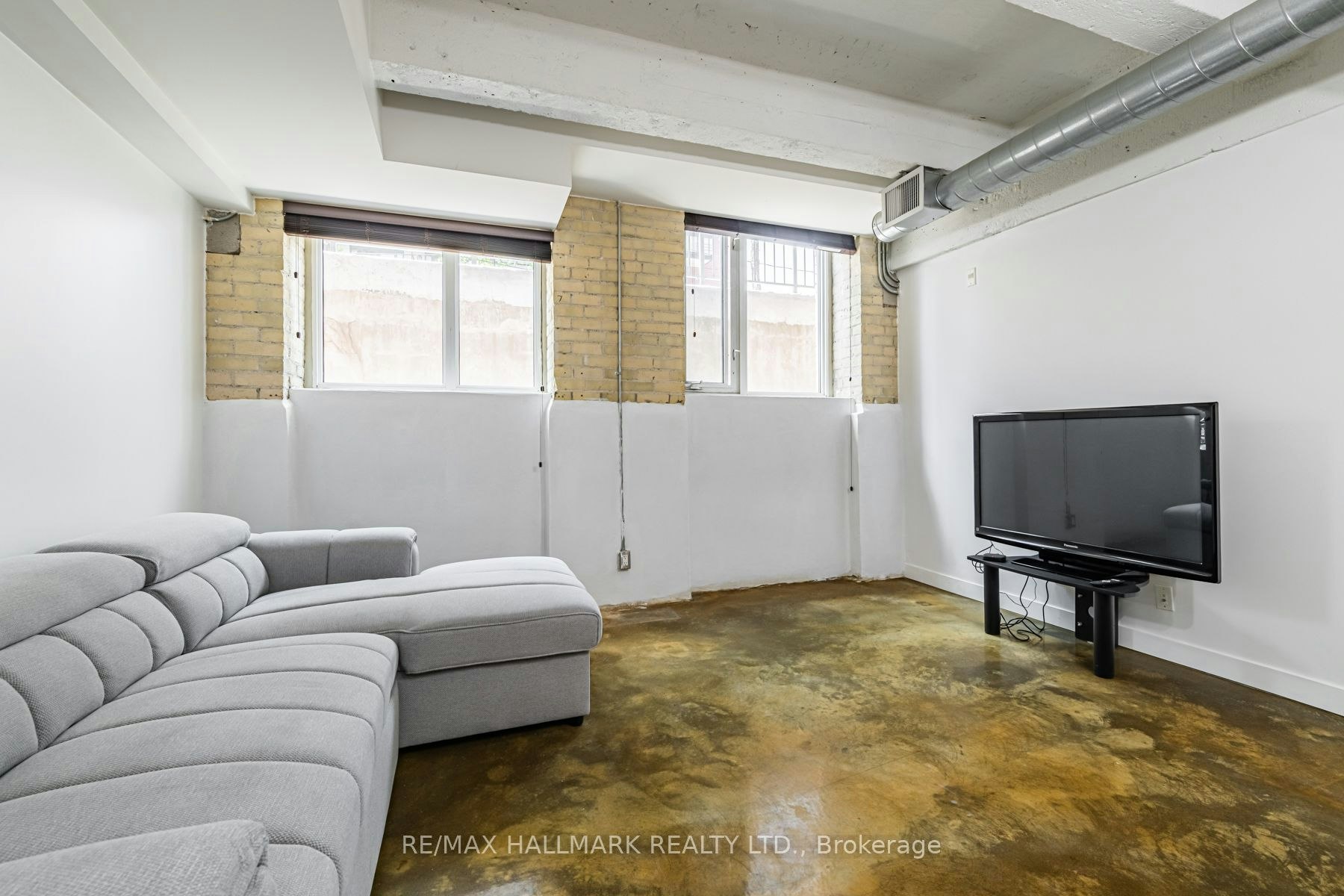 L06-201 Carlaw Avenue, Toronto, ON, M4M 2S3 - 9