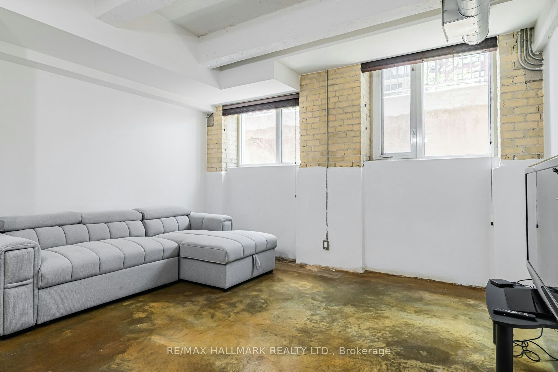 L06-201 Carlaw Avenue, Toronto, ON, M4M 2S3 - 10