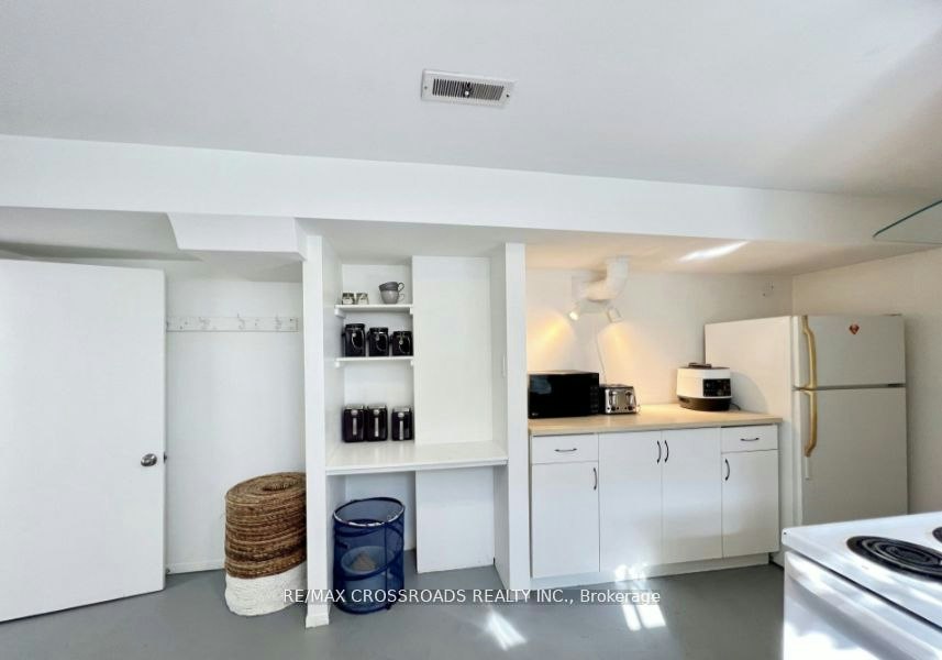 636 Shakespeare Avenue, Oshawa, ON, L1H 3H9 - 5
