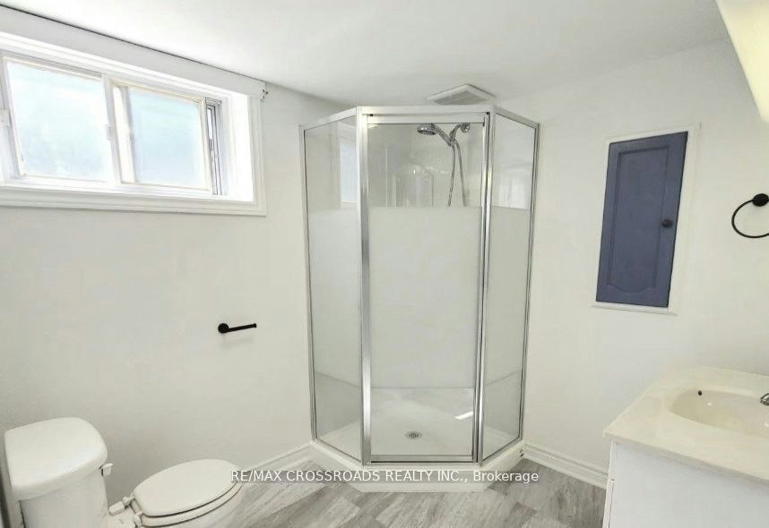 636 Shakespeare Avenue, Oshawa, ON, L1H 3H9 - 8
