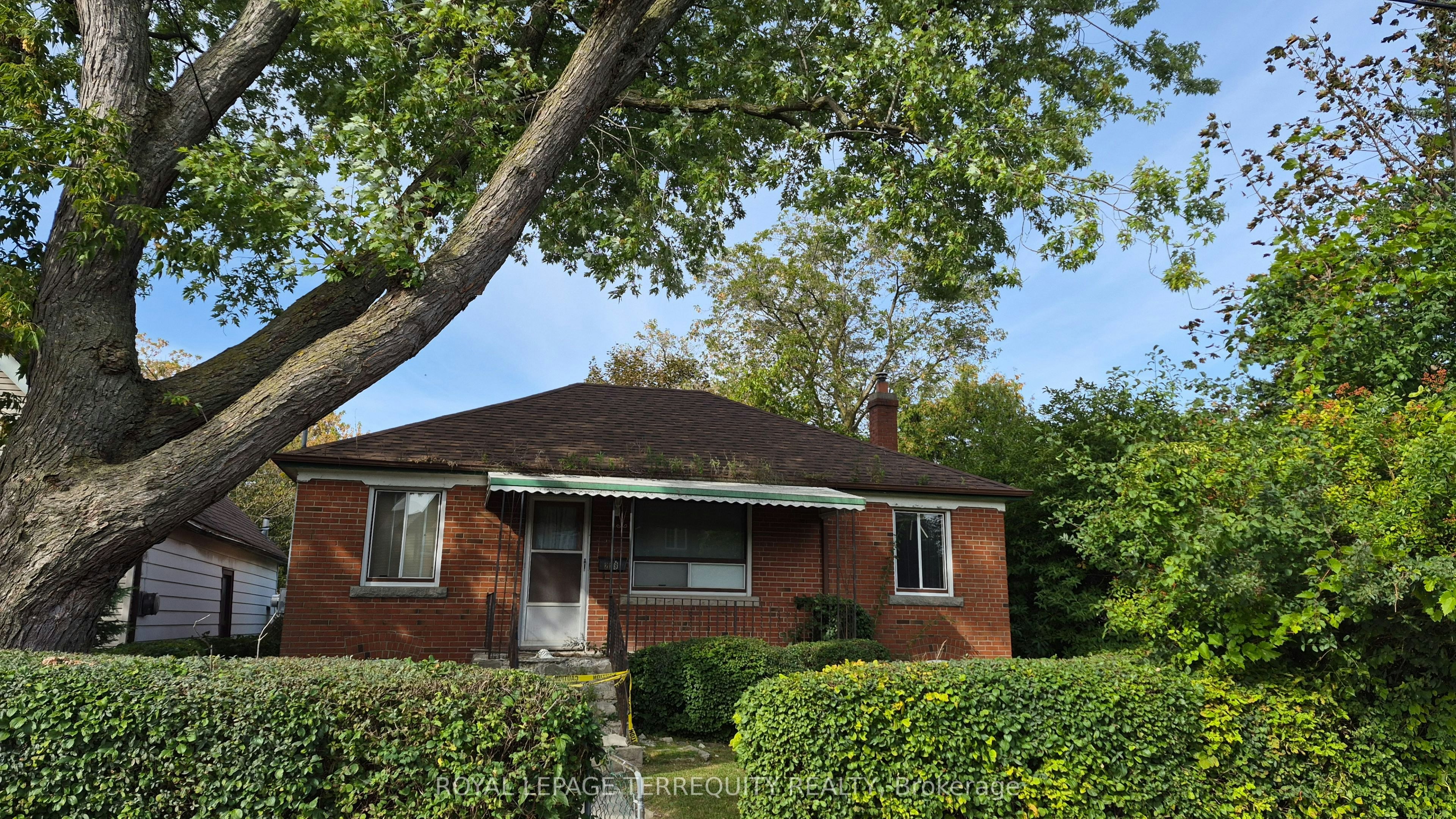 228 South Woodrow Boulevard, Toronto, ON, M1N 3L9