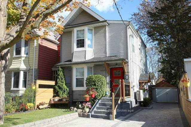 Main Level Studio-1 Hiawatha Road, Toronto, ON, M4L 2X7