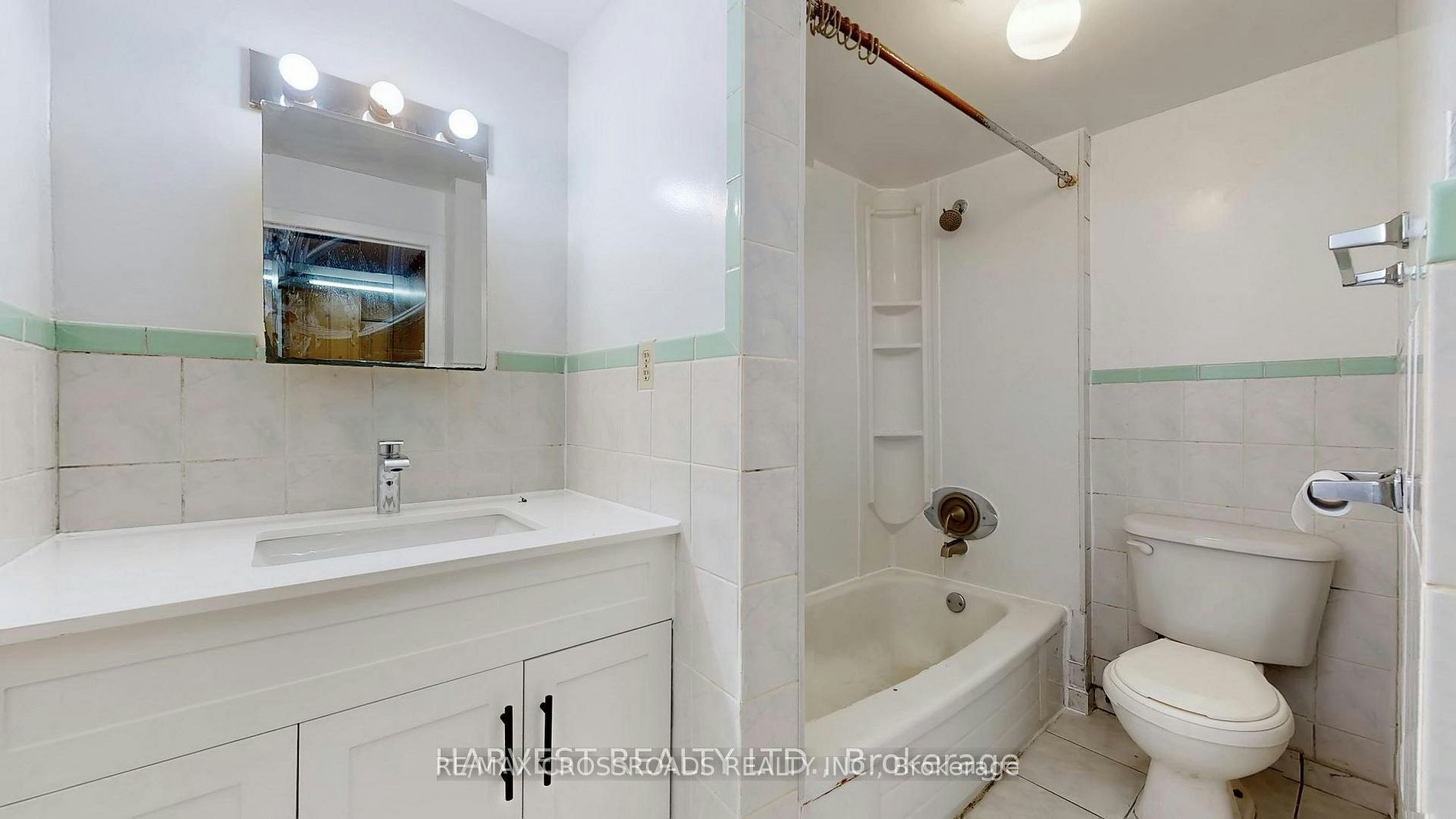 40 Greenhedges Court, Toronto, ON, M1B 1T2 - 3