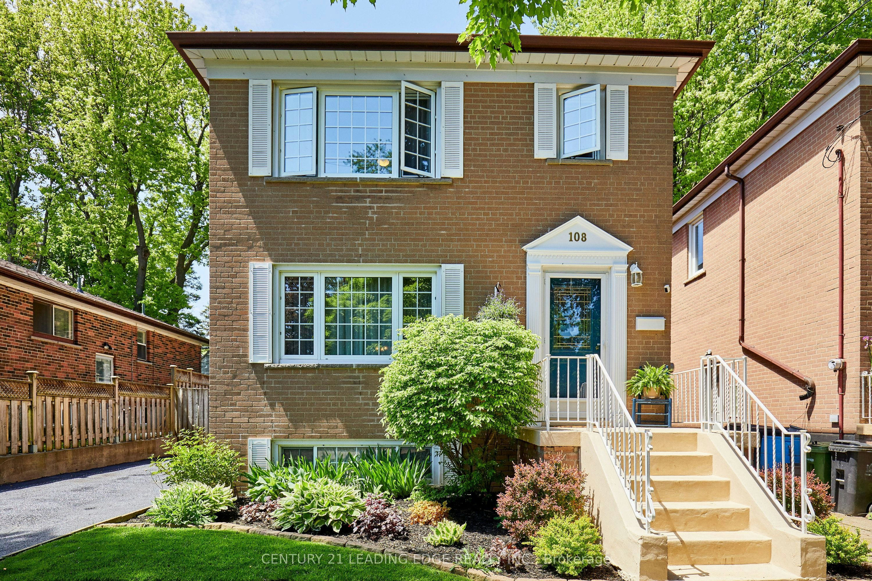 108 Gradwell Drive, Toronto, ON, M1M 2N2