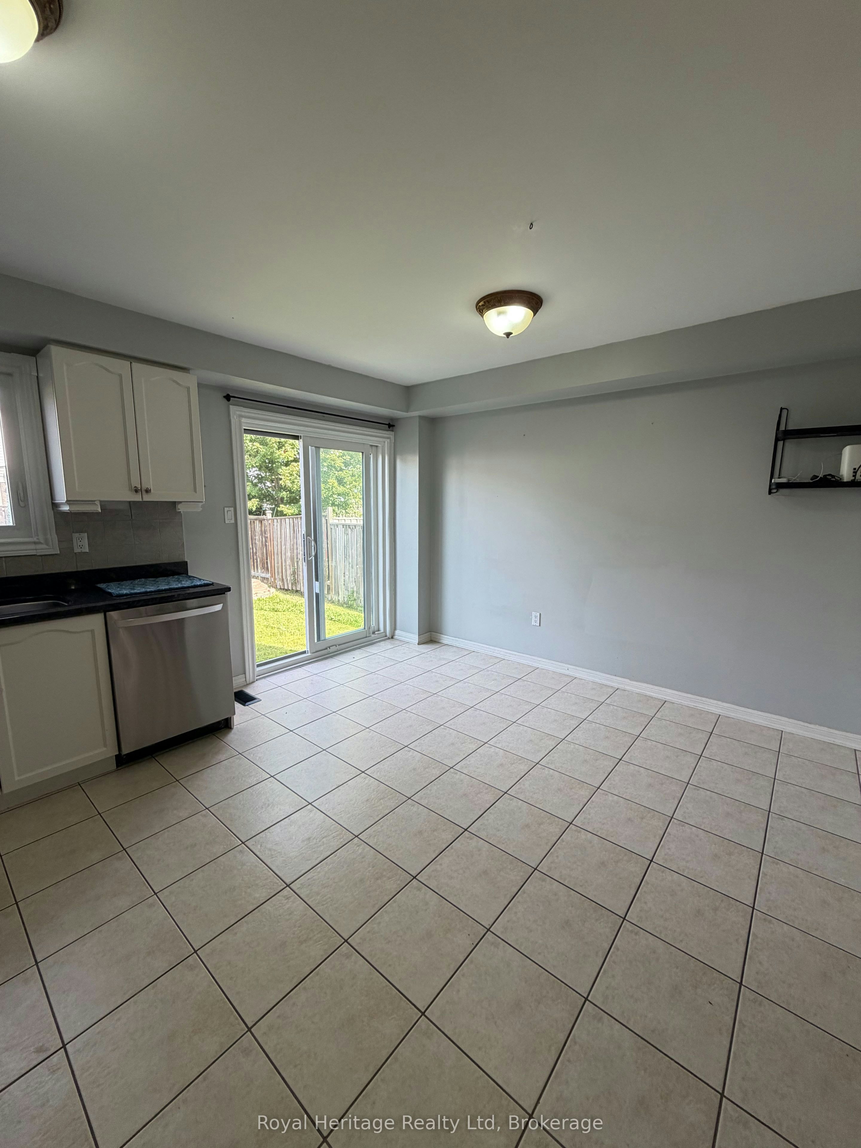 59 Bonello Crescent, Whitby, ON, L1R 3N7 - 10