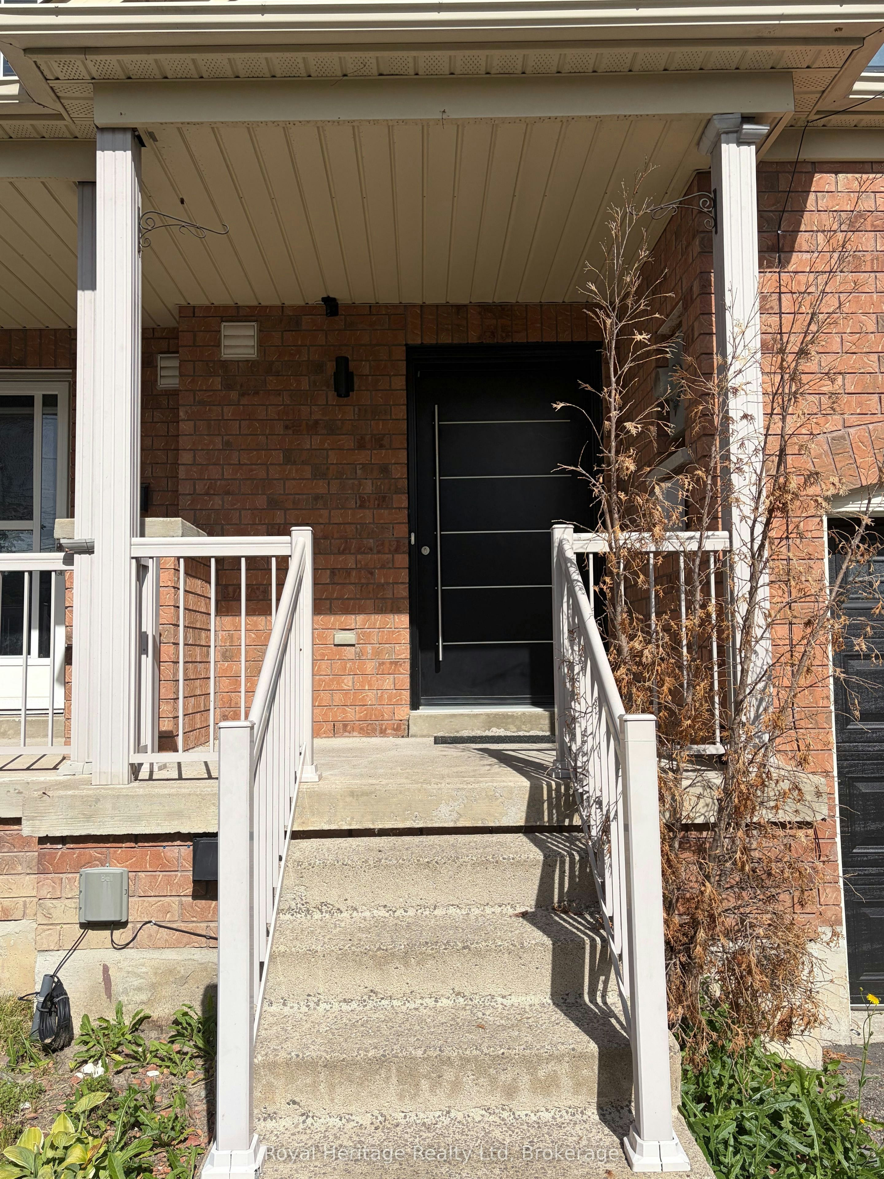 59 Bonello Crescent, Whitby, ON, L1R 3N7 - 3