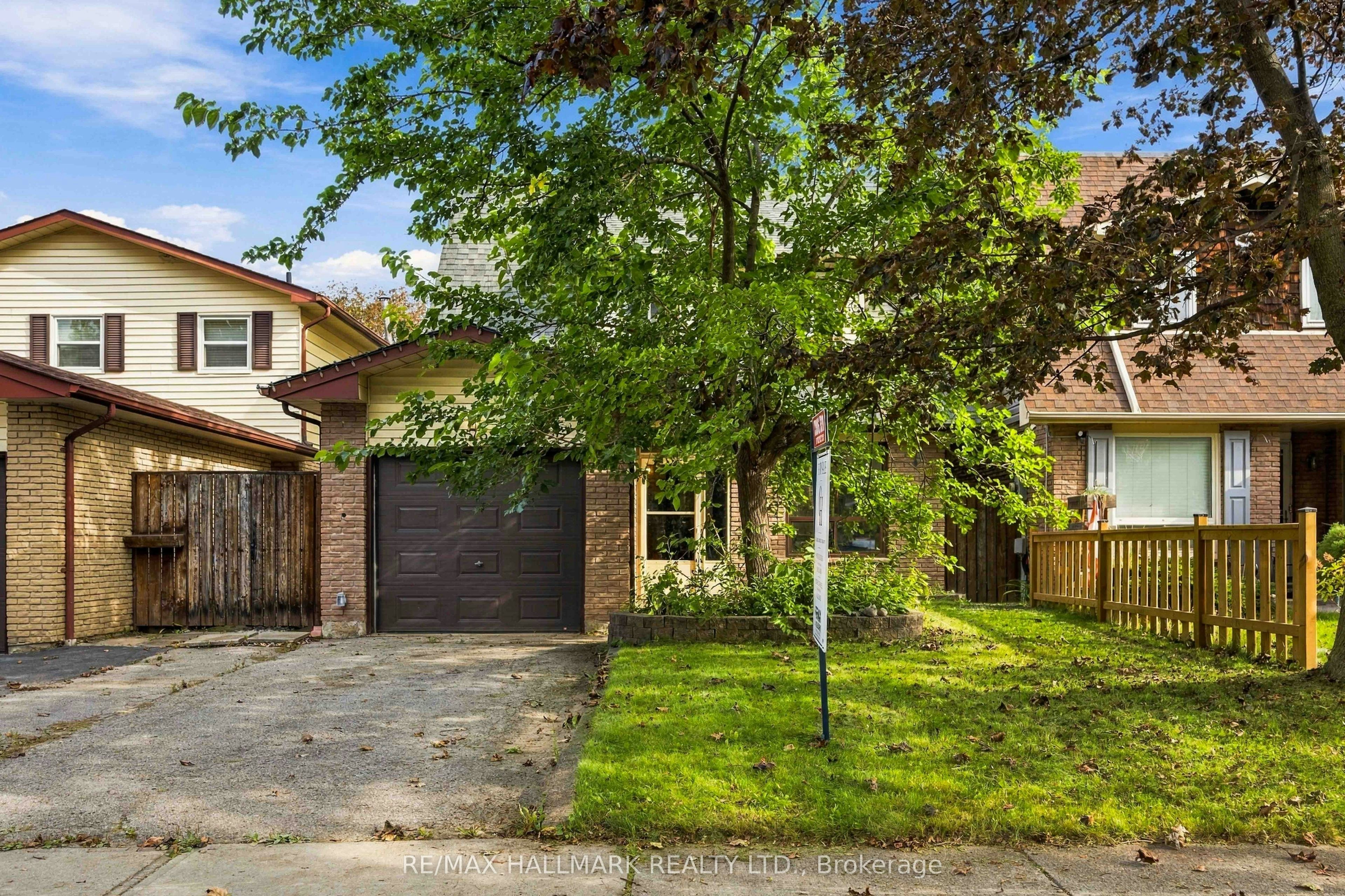 516 Creekview Circle, Pickering, ON, L1W 2Z6