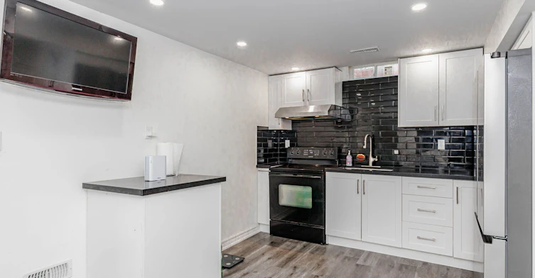 1530 Somergrove Crescent, Pickering, ON, L1X 2K7 - 34