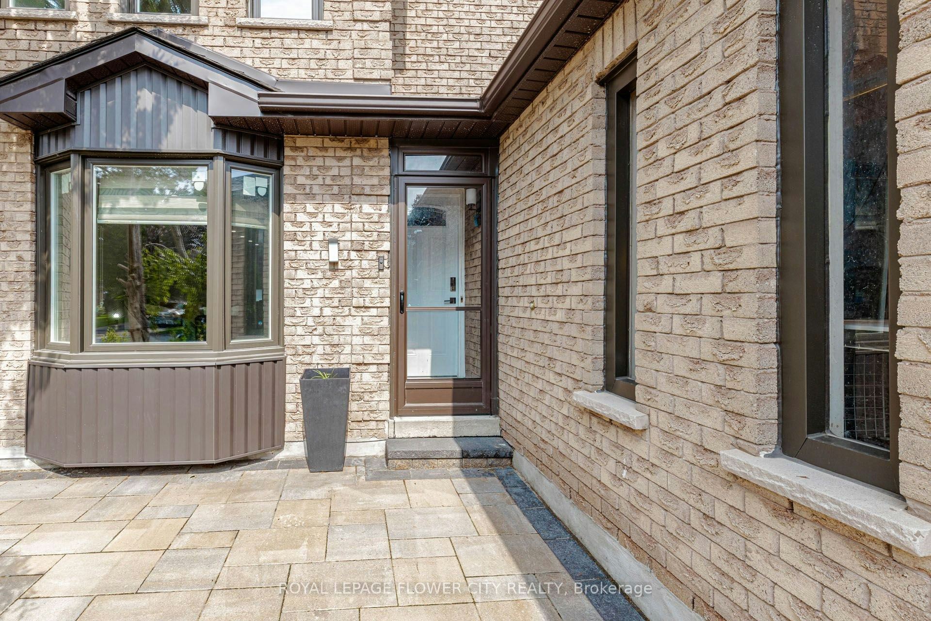 1530 Somergrove Crescent, Pickering, ON, L1X 2K7 - 3