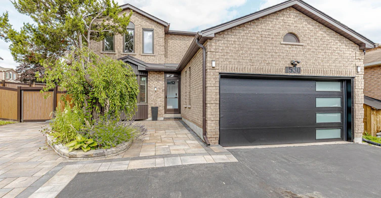 1530 Somergrove Crescent, Pickering, ON, L1X 2K7 - 2