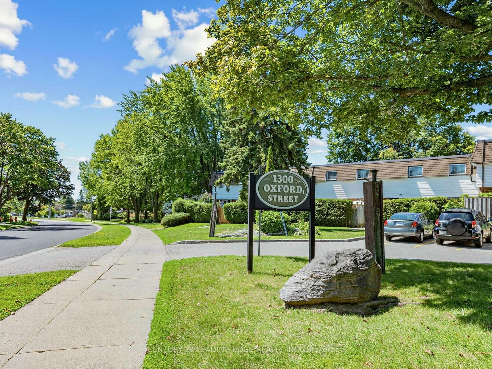 3-1300 Oxford Street, Oshawa, ON, L1J 6C5
