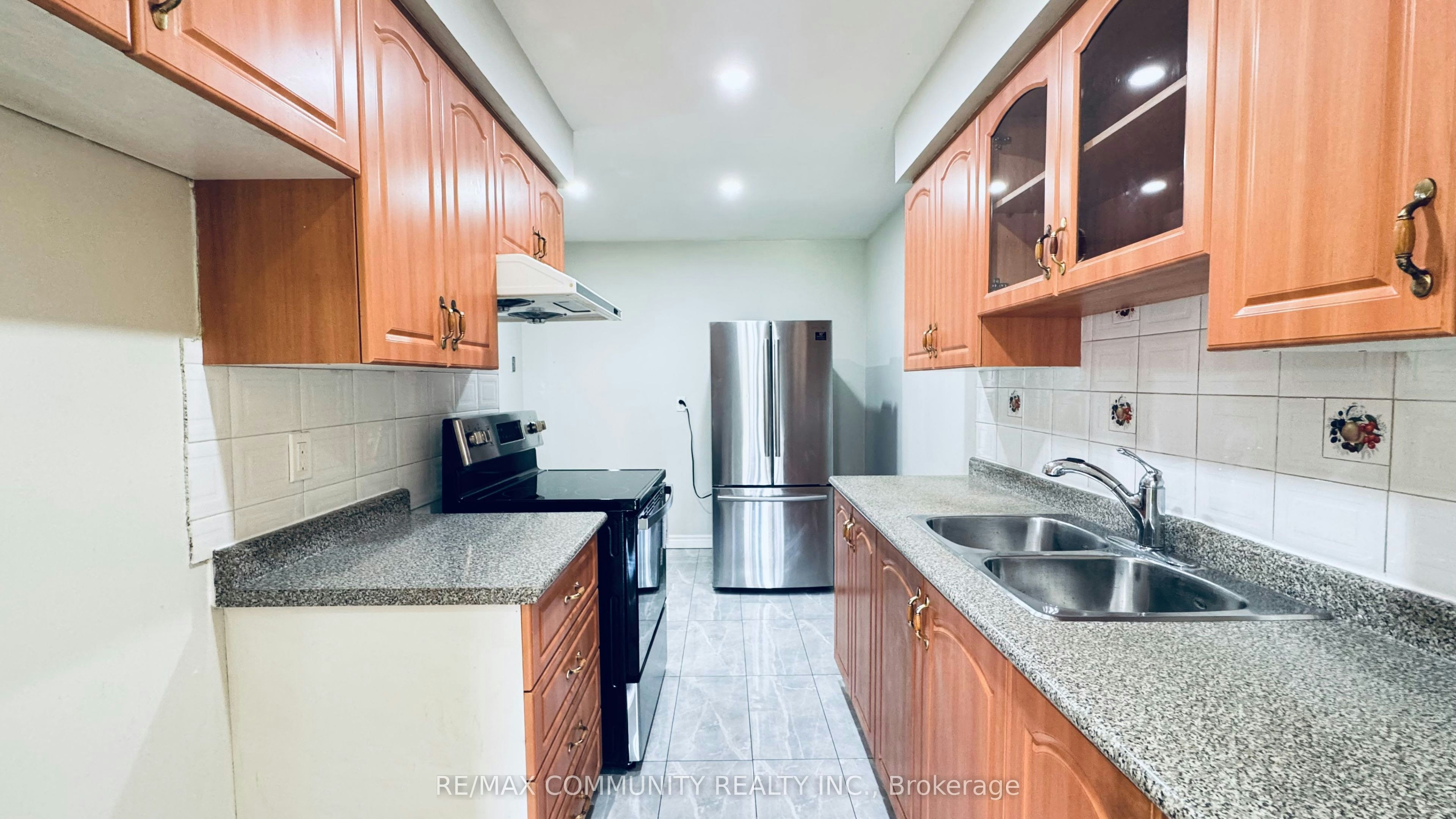 45 Shepmore Terrace, Toronto, ON, M1B 3H3 - 7