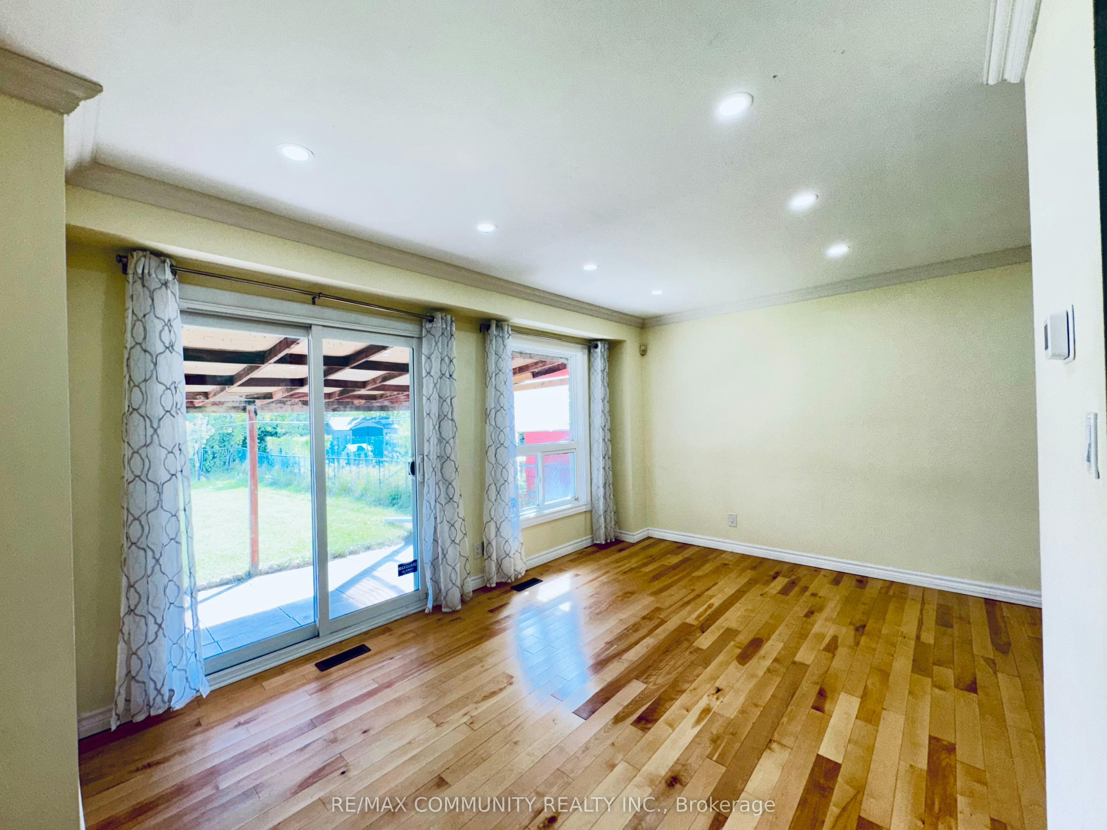 45 Shepmore Terrace, Toronto, ON, M1B 3H3 - 5