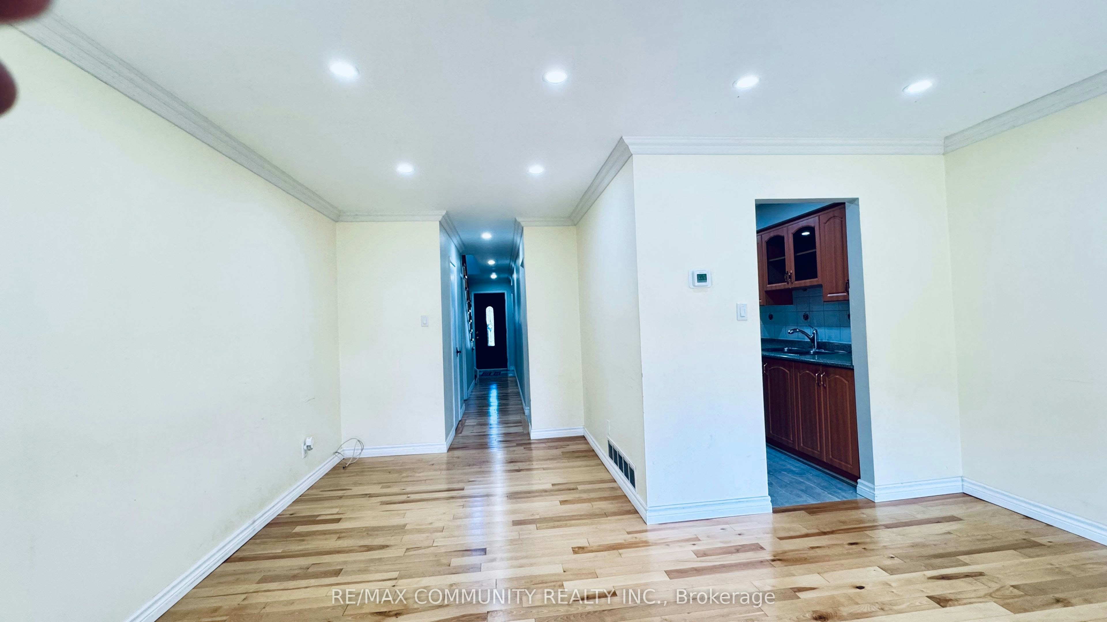 45 Shepmore Terrace, Toronto, ON, M1B 3H3 - 3