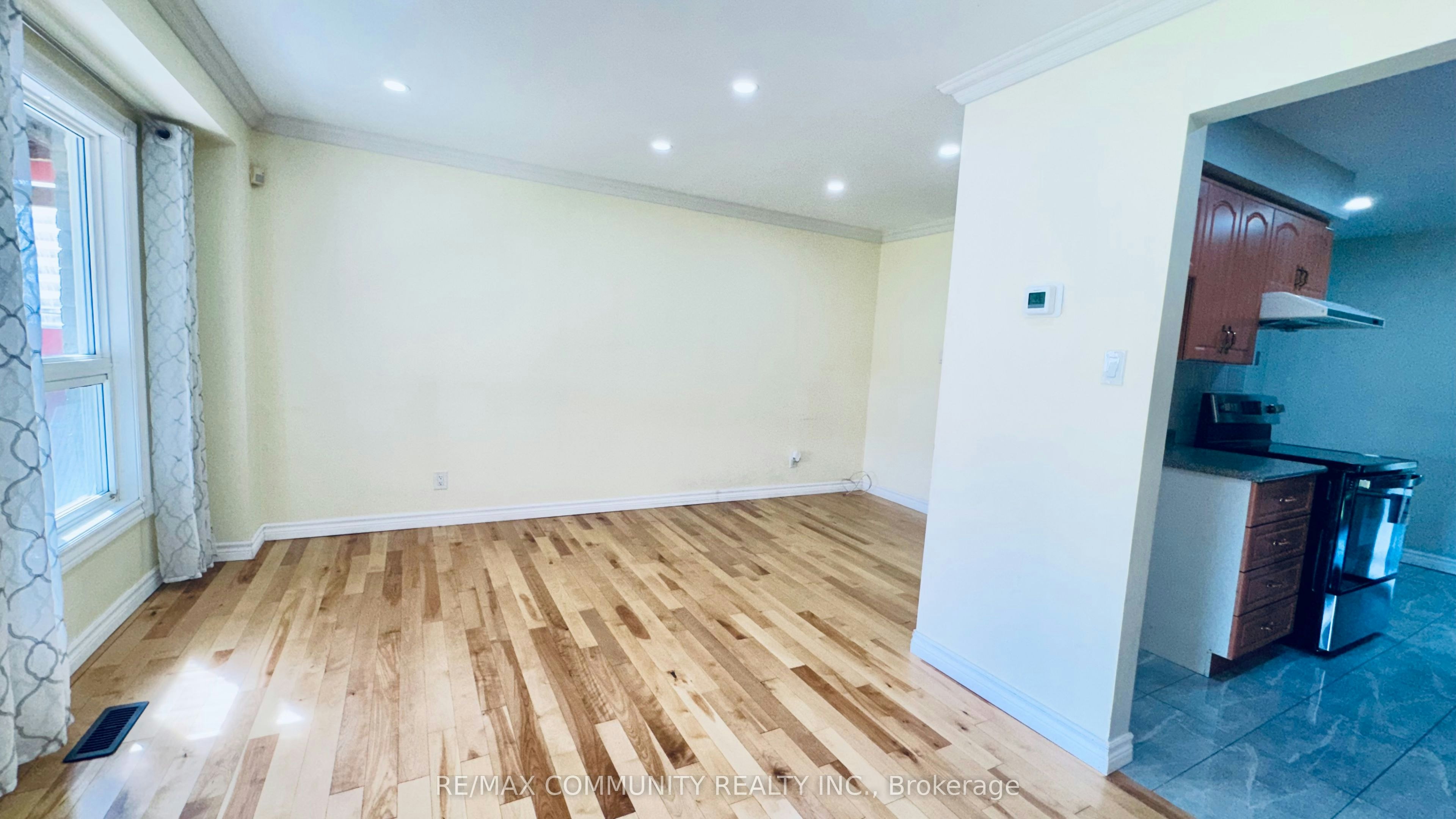 45 Shepmore Terrace, Toronto, ON, M1B 3H3 - 6