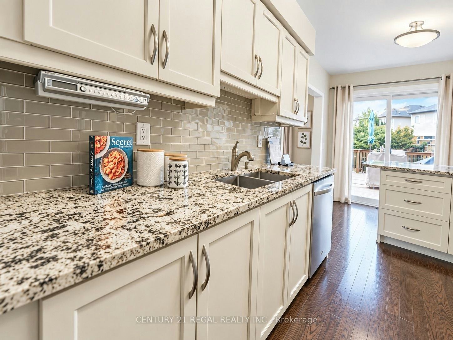 46 Blacksmith Lane, Whitby, ON, L1P 1N1