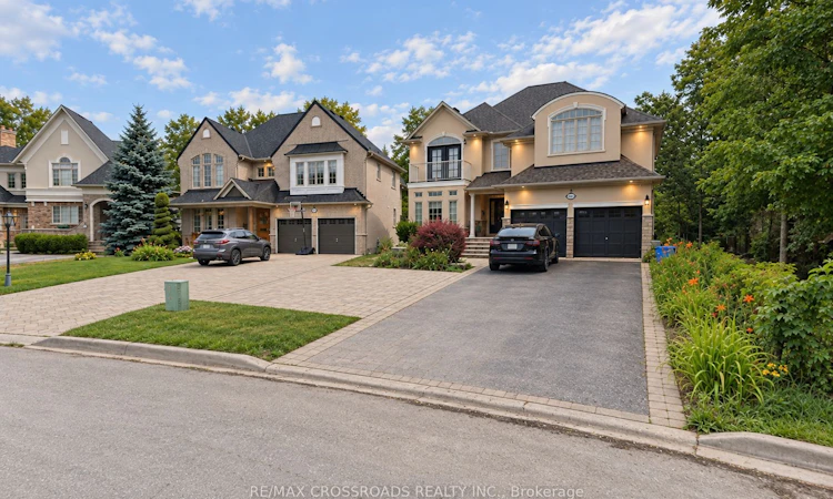 1653 Goldenridge Road