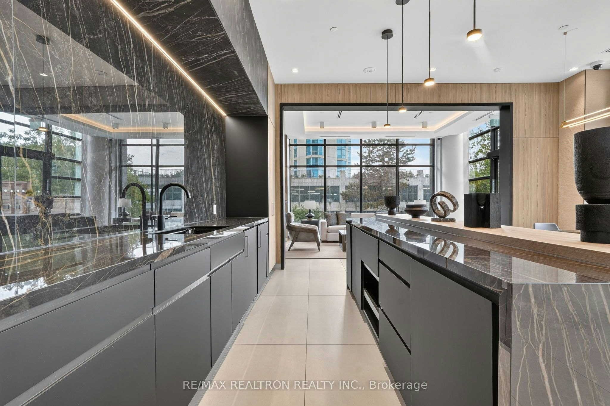 108 B-1604 Charles Street, Whitby, ON, L1N 0P2 - 16