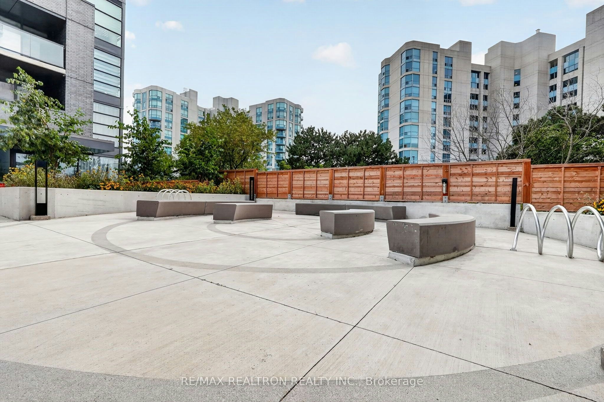 108 B-1604 Charles Street, Whitby, ON, L1N 0P2 - 44
