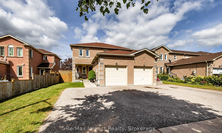122 Wright Crescent
