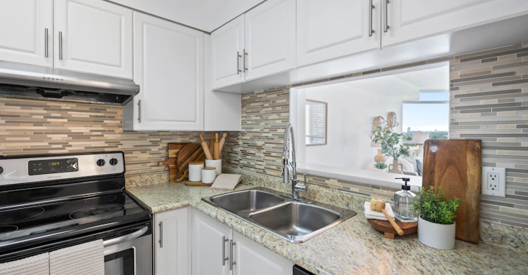 1107-3231 Eglinton Avenue E, Toronto, ON, M1J 3N5 - 13