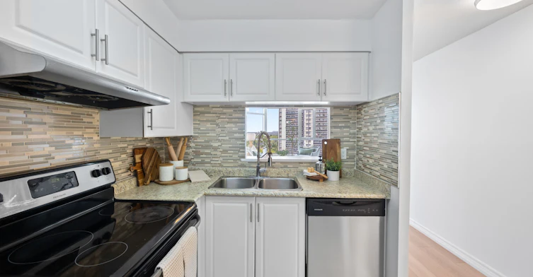1107-3231 Eglinton Avenue E, Toronto, ON, M1J 3N5 - 12