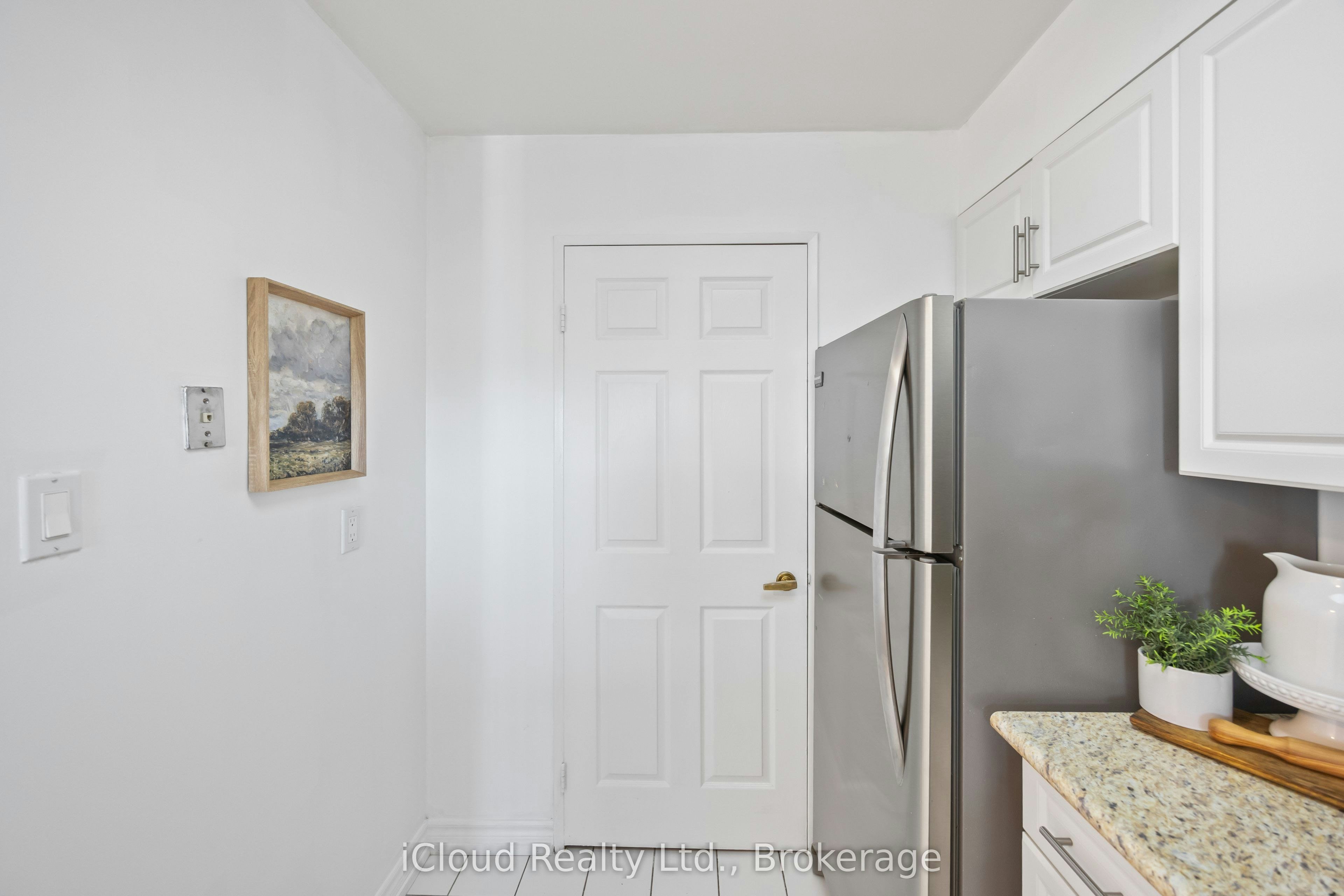 1107-3231 Eglinton Avenue E, Toronto, ON, M1J 3N5 - 14
