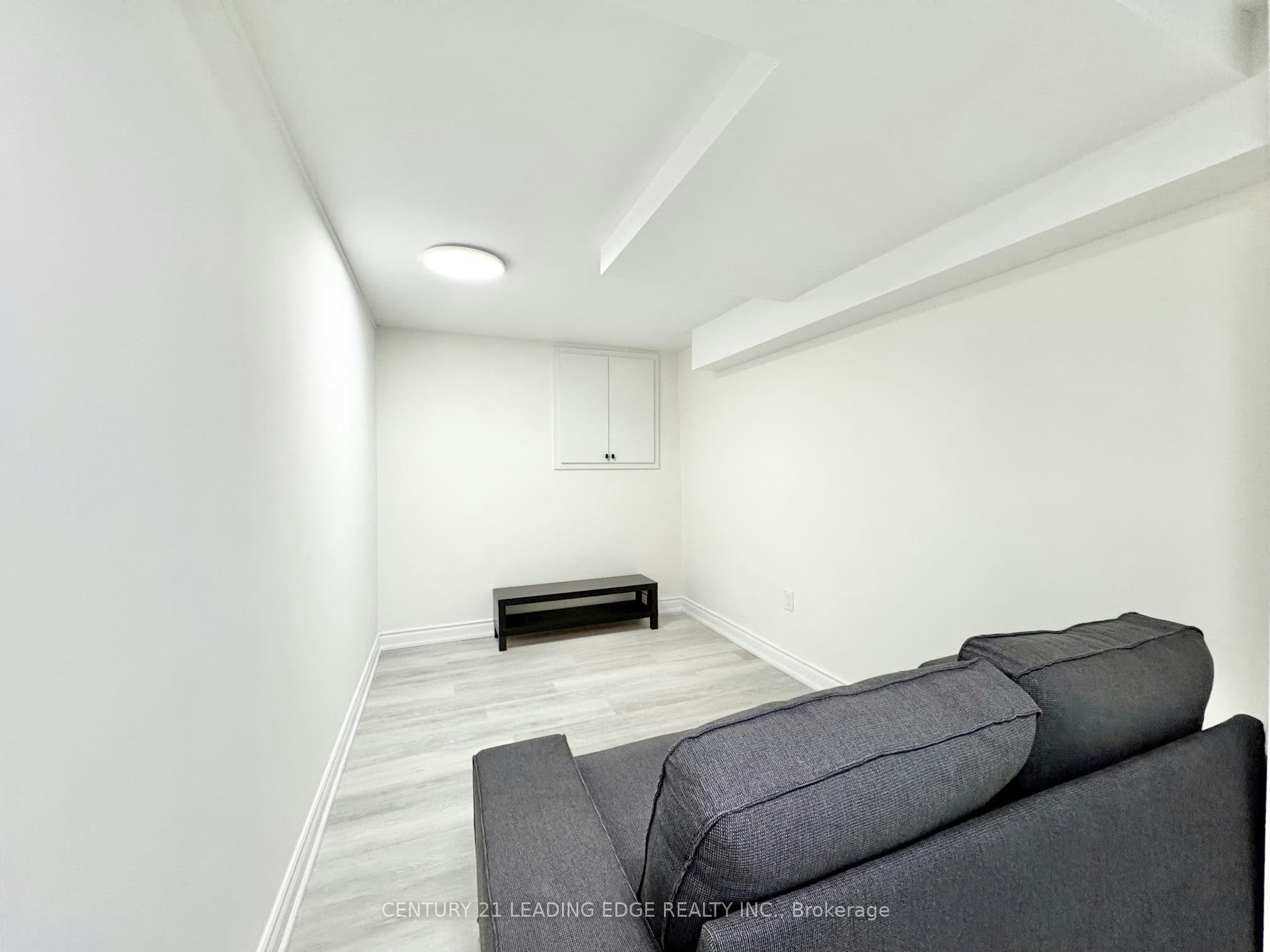 Bsmt-19 Mantell Crescent, Ajax, ON, L1T 3N6 - 3
