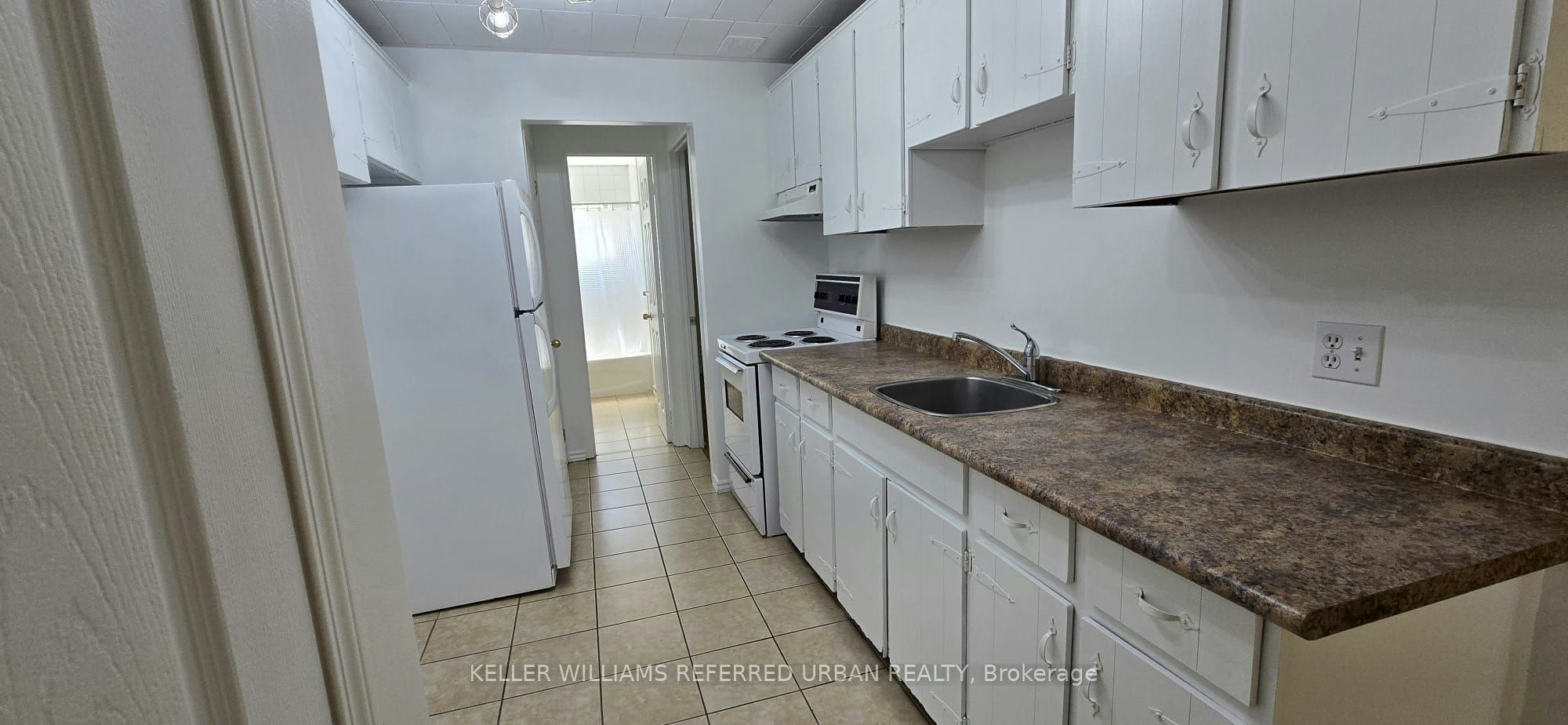6-303 Frontenac Avenue, Oshawa, ON, L1J 2A7 - 5