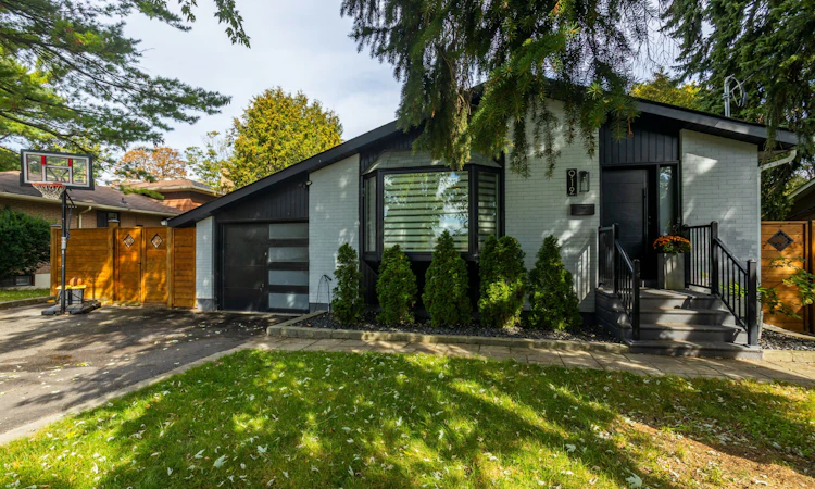 912 Vistula Drive