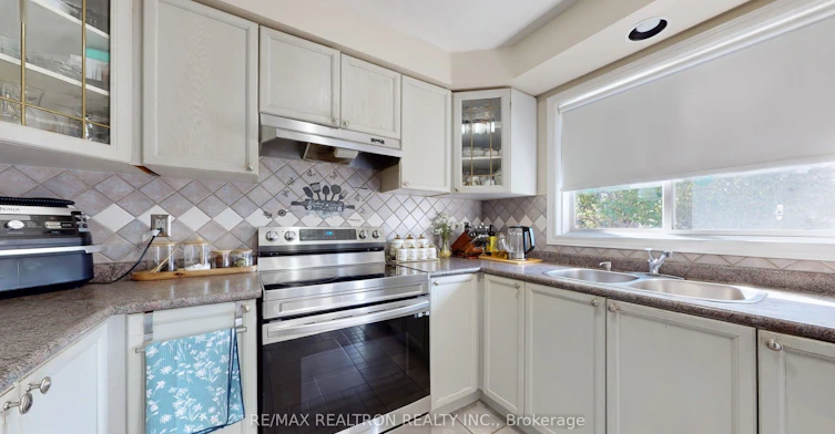 152 Elizabeth Street, Ajax, ON, L1T 3X5 - 11