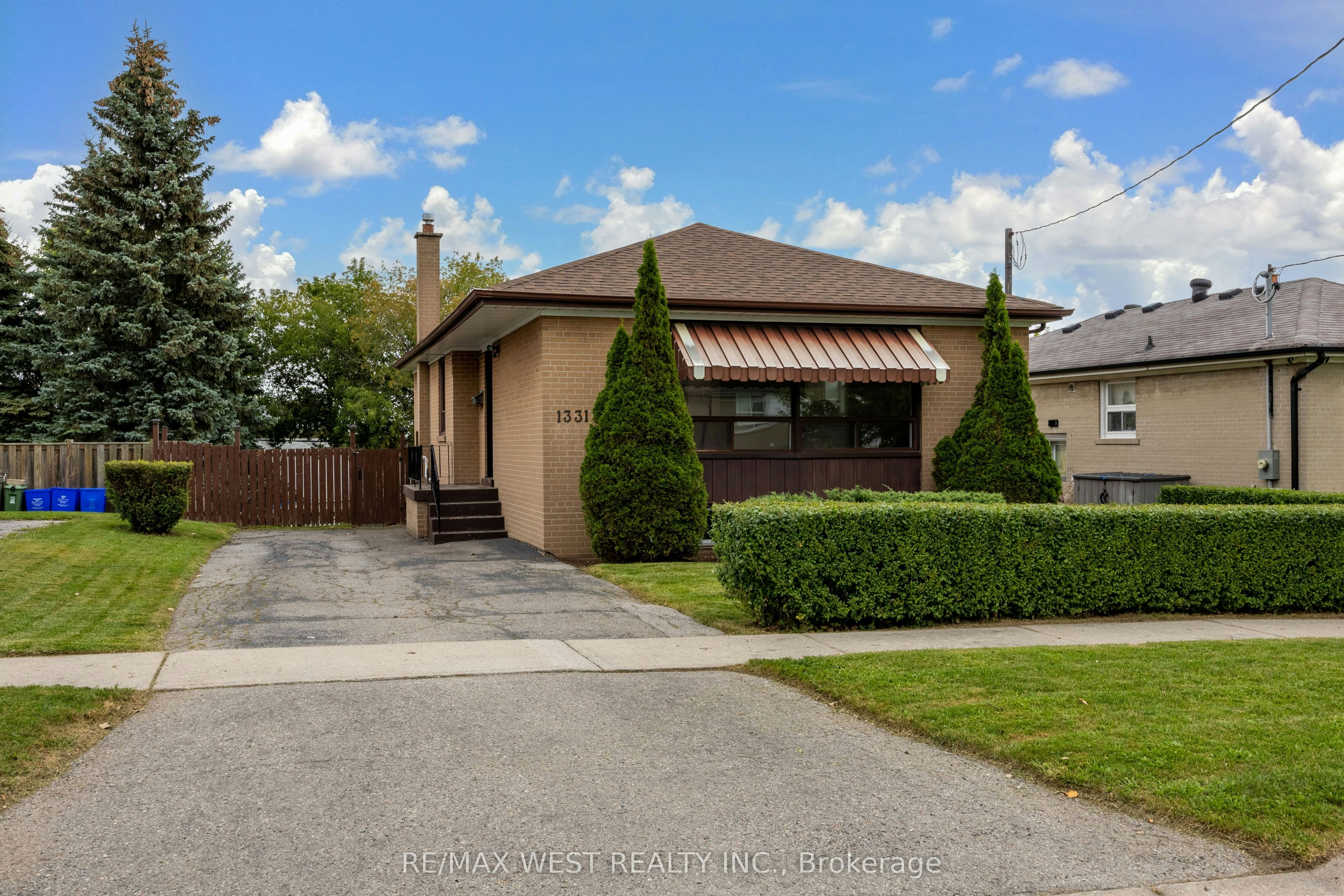 1331 Sharbot Street, Oshawa, ON, L1J 1K1