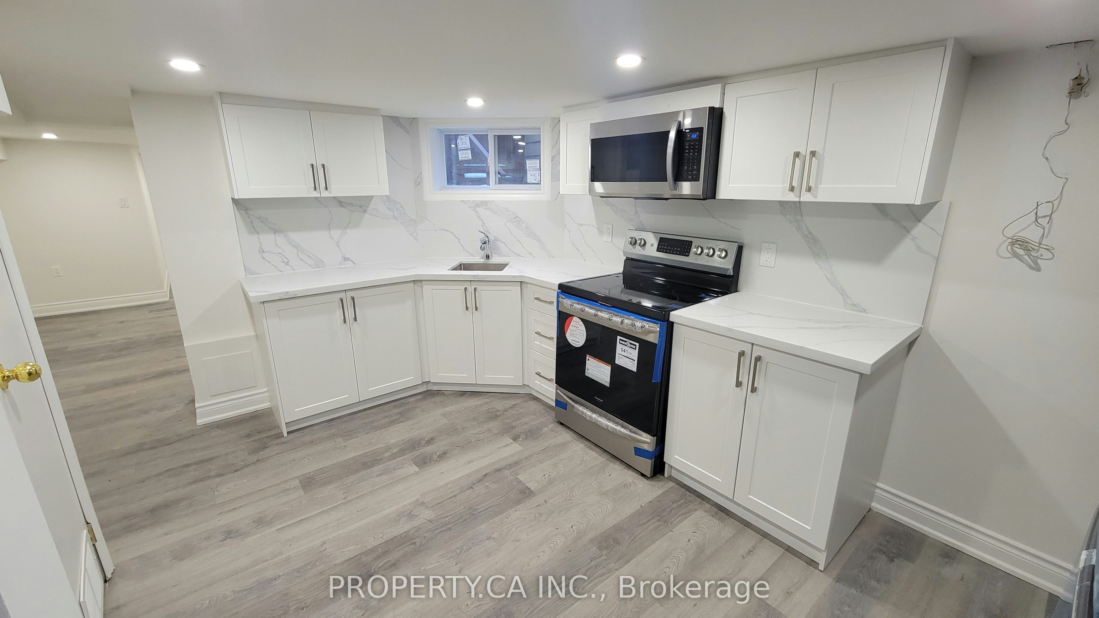625 Rhodes Avenue, Toronto, ON, M4J 4X5