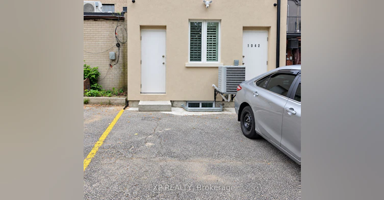 Lower-1042 Coxwell Avenue, Toronto, ON, M4C 3G5 - 7