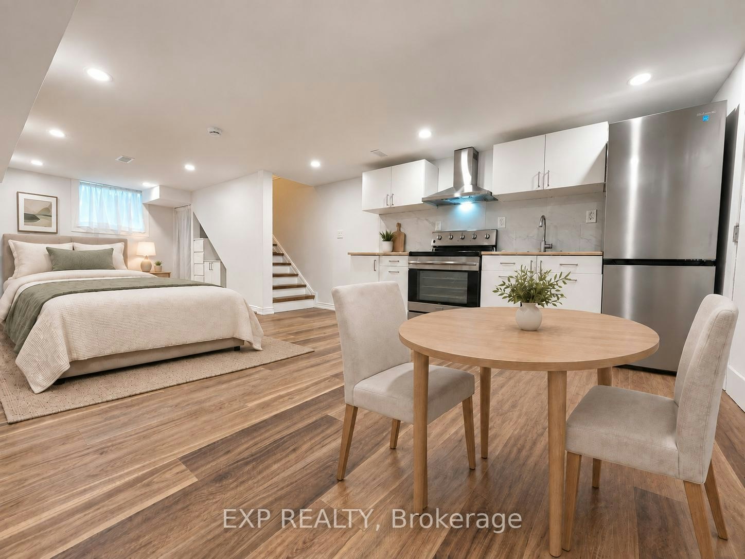 Lower-1042 Coxwell Avenue, Toronto, ON, M4C 3G5 - 2